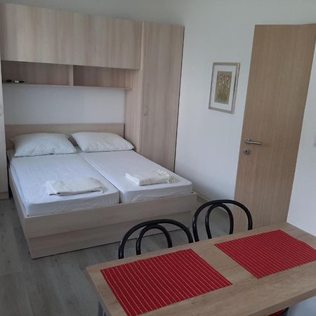 Apartments Medici Zaostrog Luaran gambar